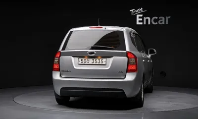 Kia Carens