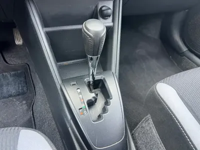 Toyota Yaris L