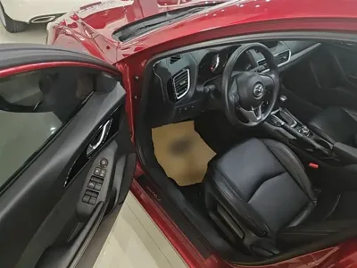 Mazda 3 Axela