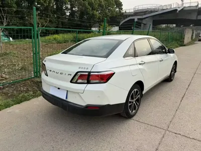 Venucia D60