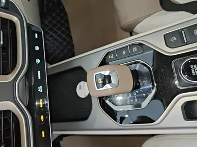 Geely ICON