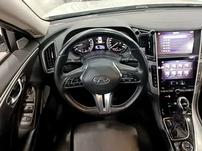 Infiniti Q50L