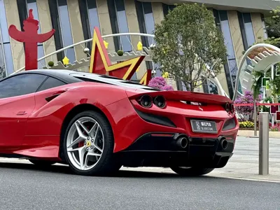 Ferrari F8