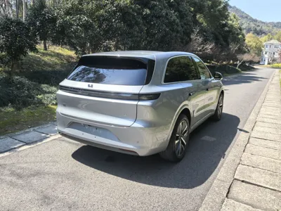 Li Auto L6