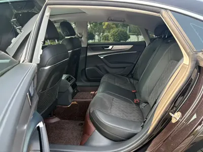 Audi A7L
