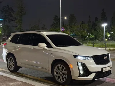 Cadillac XT6