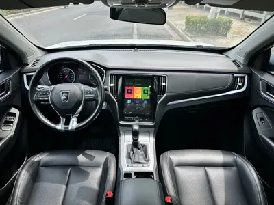Roewe RX5