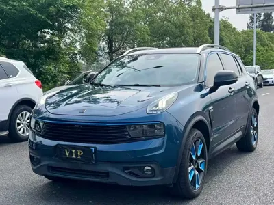 Lynk & Co 01