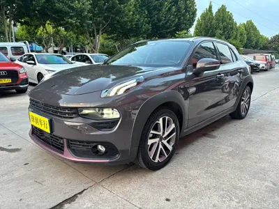 Lynk & Co 02