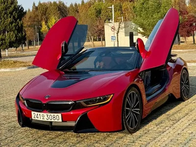 BMW i8