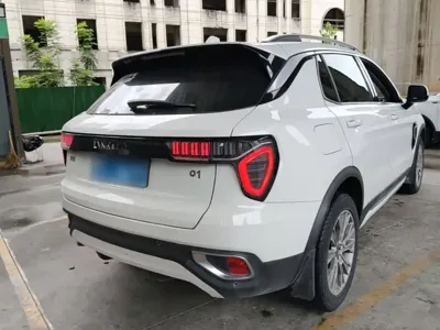 Lynk & Co 01