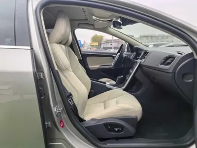 Volvo S60 (Import)