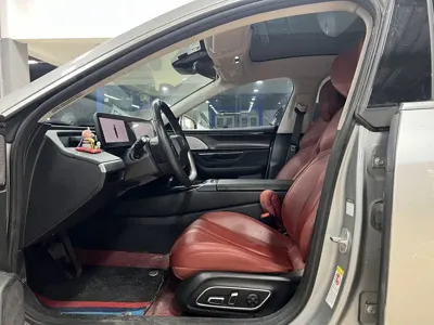 Xpeng P7