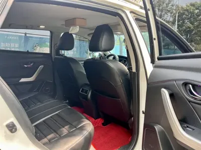 Venucia T90