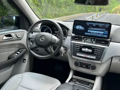 Mercedes-Benz M-Class