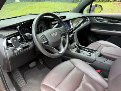 Cadillac XT6