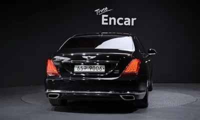 Genesis EQ900