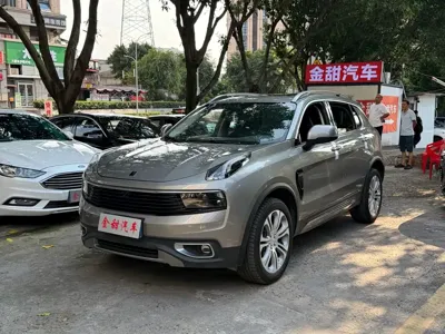 Lynk & Co 01