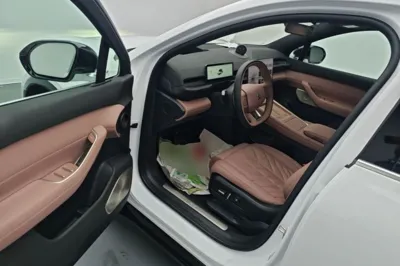 Nio EC6