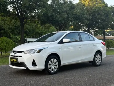 Toyota Yaris L