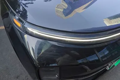 Li Auto L8