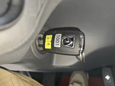 Baojun E200