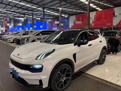 Lynk & Co 05