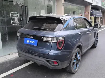 Lynk & Co 01