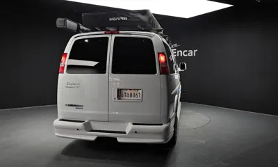 Chevrolet Express Van