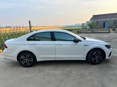 Volkswagen Lamando