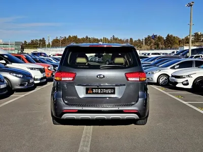 Kia Canival