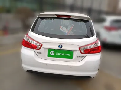 Venucia R50