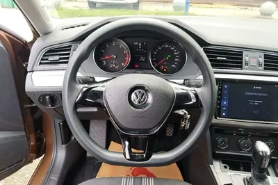 Volkswagen Lamando