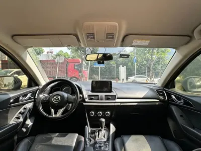 Mazda 3 Axela