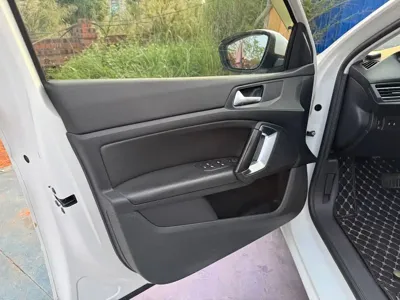 Peugeot 308S