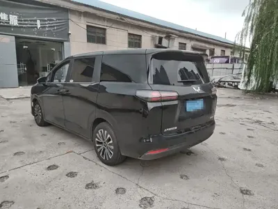 Wuling Xingguang 730