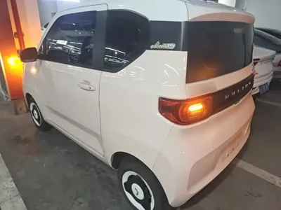 Wuling MINIEV