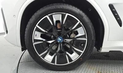 BMW iX3