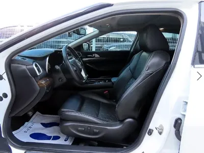 Nissan Maxima