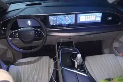 SAIC MAXUS G90