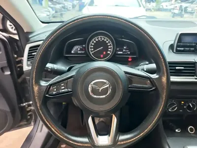 Mazda 3 Axela
