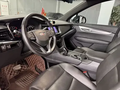 Cadillac XT6