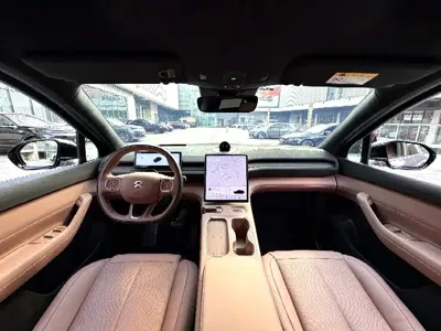 Nio EC6
