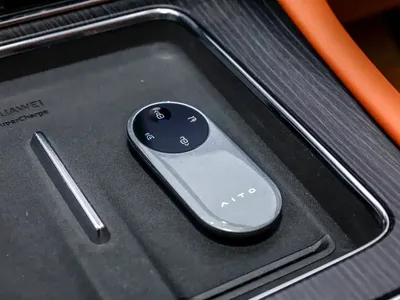 AITO 问界 AITO M8