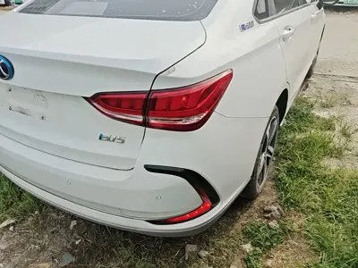 BAIC EU5
