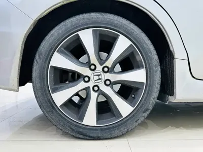 Honda Jade