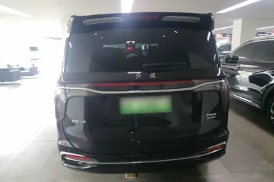 Hongqi HQ9 PHEV