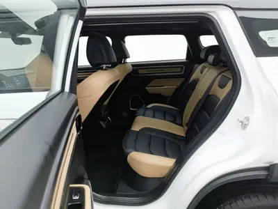 Geely ICON