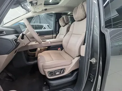 Li Auto Li MEGA