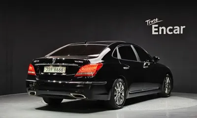 Hyundai Equus